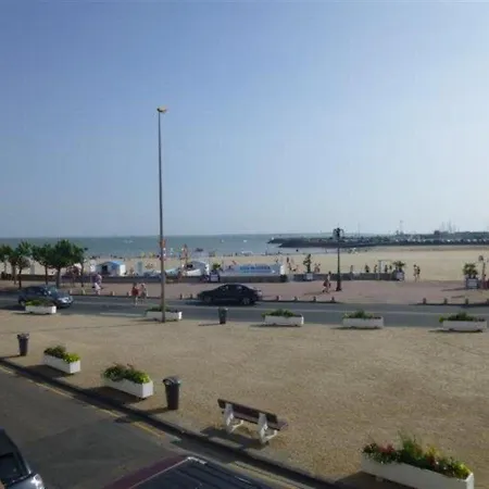 Moderne A 30 M De La Grande Plage De * Royan